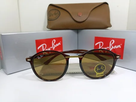 Lunette de soleil Ray.Ban en verre made in ITALY.نظارات شمسية راي بان من الزجاج صنع ايطالي